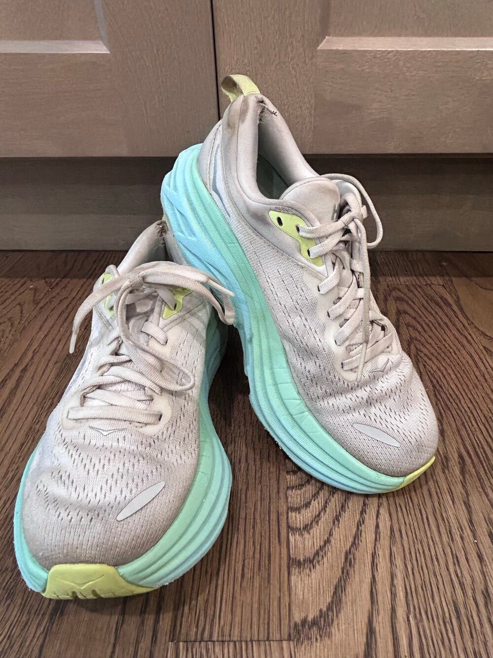 HOKA Bondi 8 Women’s Running Shoes Sz 6 Sunlit Ocean Sneaker Athleisure Walking